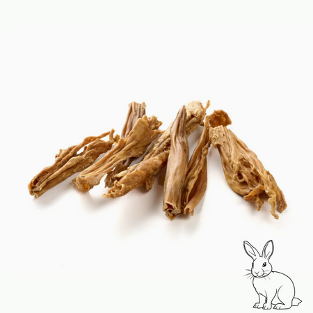 Peaux de lapin roulées . petite mastication