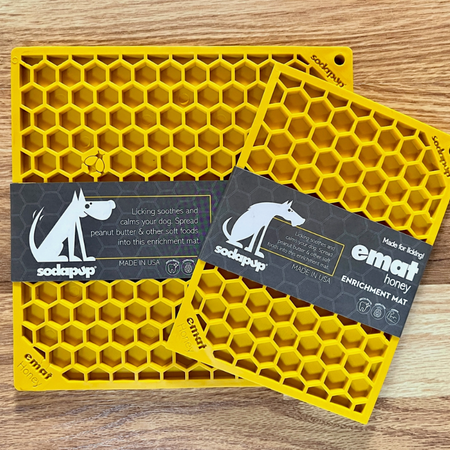 Tapis de léchage HoneyComb - difficulté moyenne - 2 tailles 🐝